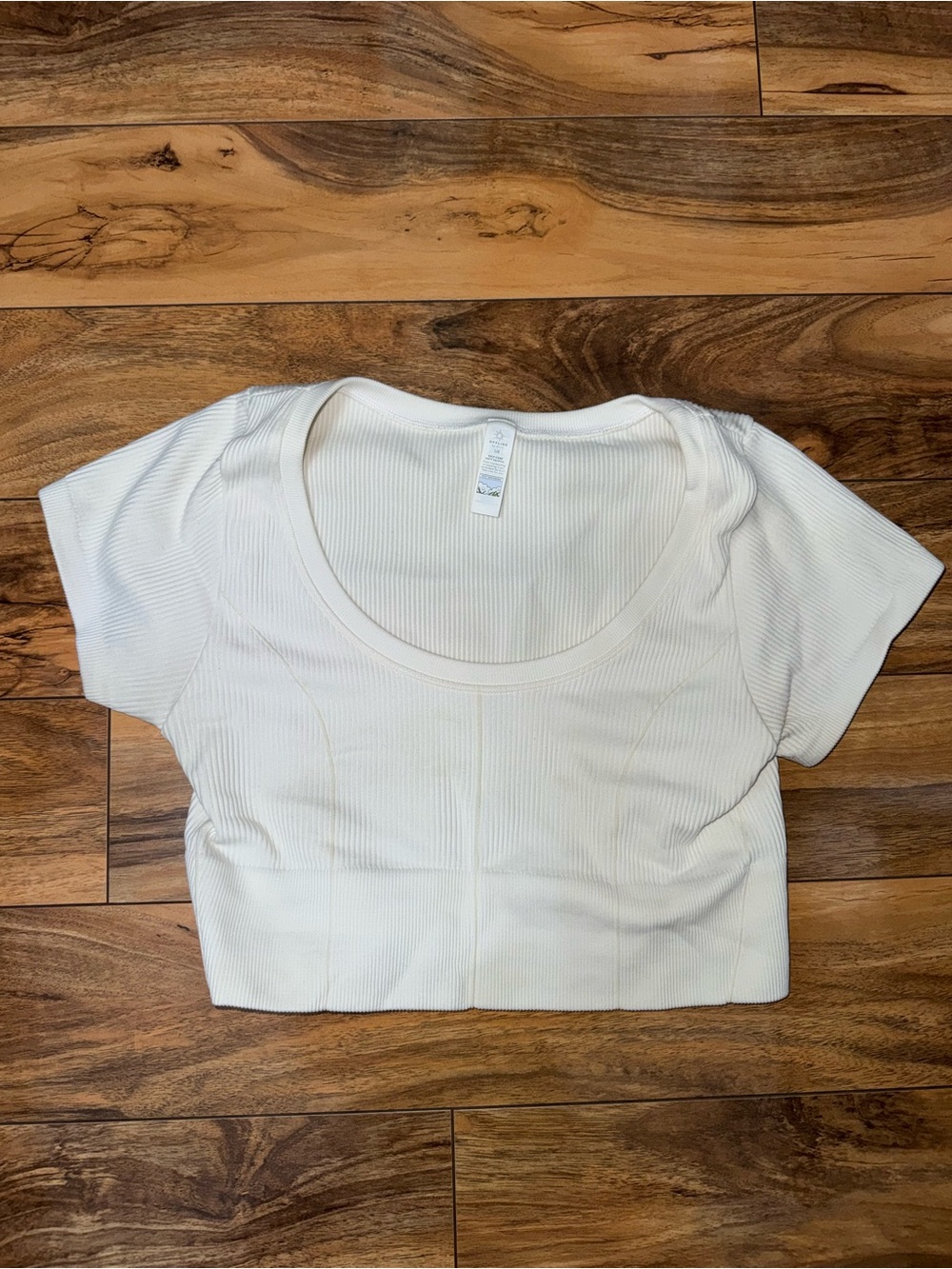Garage Women's White Ribbed Scoop Neck Crop Top